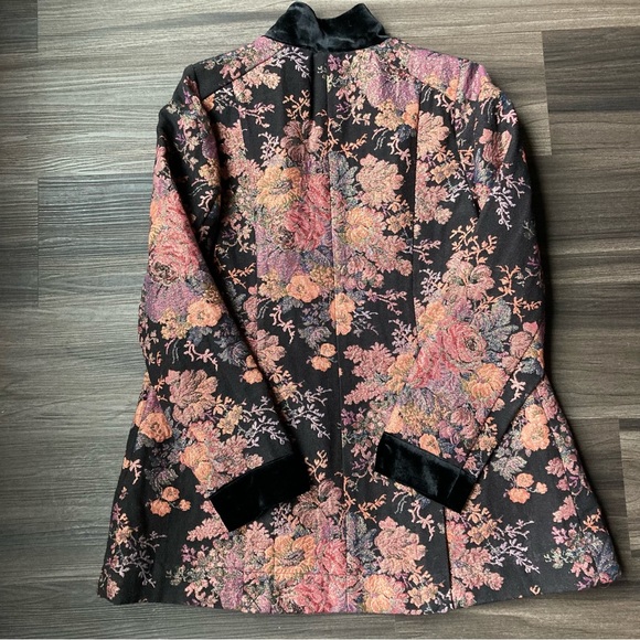 Soft Surroundings Westbury Garden Tapestry Jacket - Picture 6 of 9